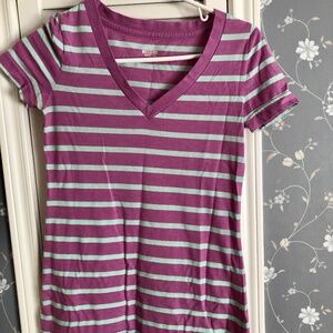 Mossimo Supply Co. T-shirt Purple and Mint Striped V-Neck, Women's Size Small